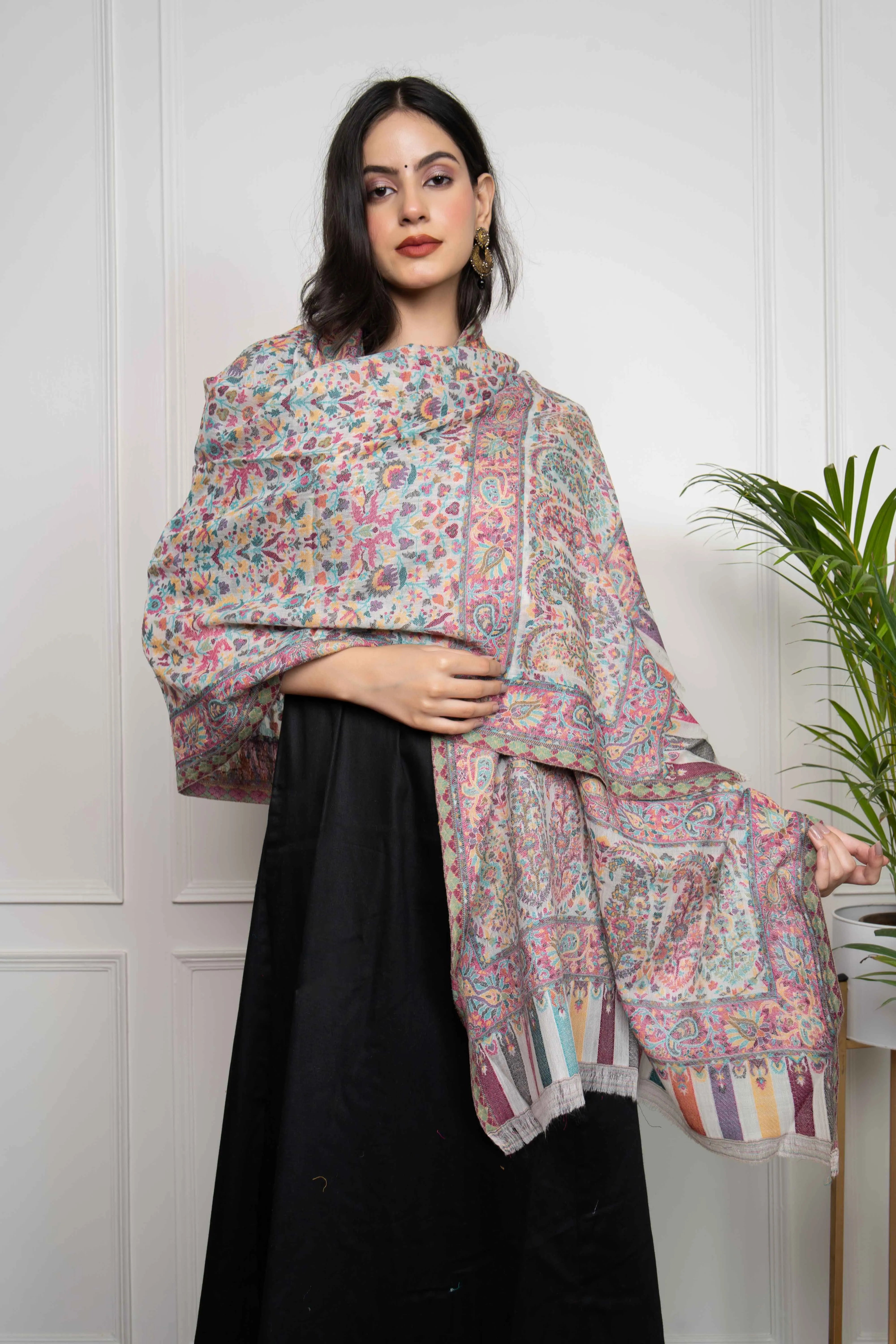 White Kani Floral Ambi Fine Wool Silk Blend Stole/Scarf