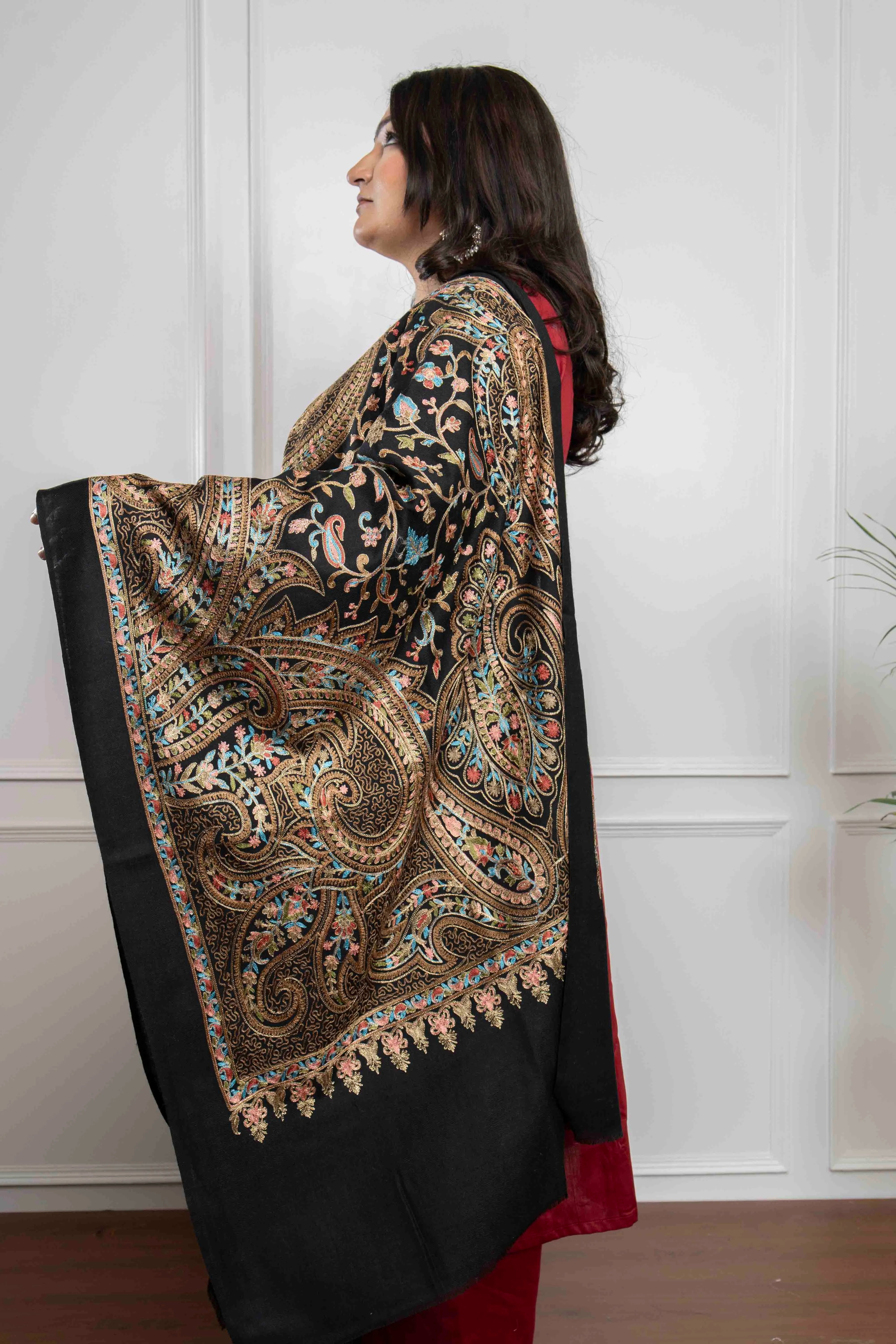 Black Allover Ambi Jaal Nalki embroidery Fine Wool Blend Stole