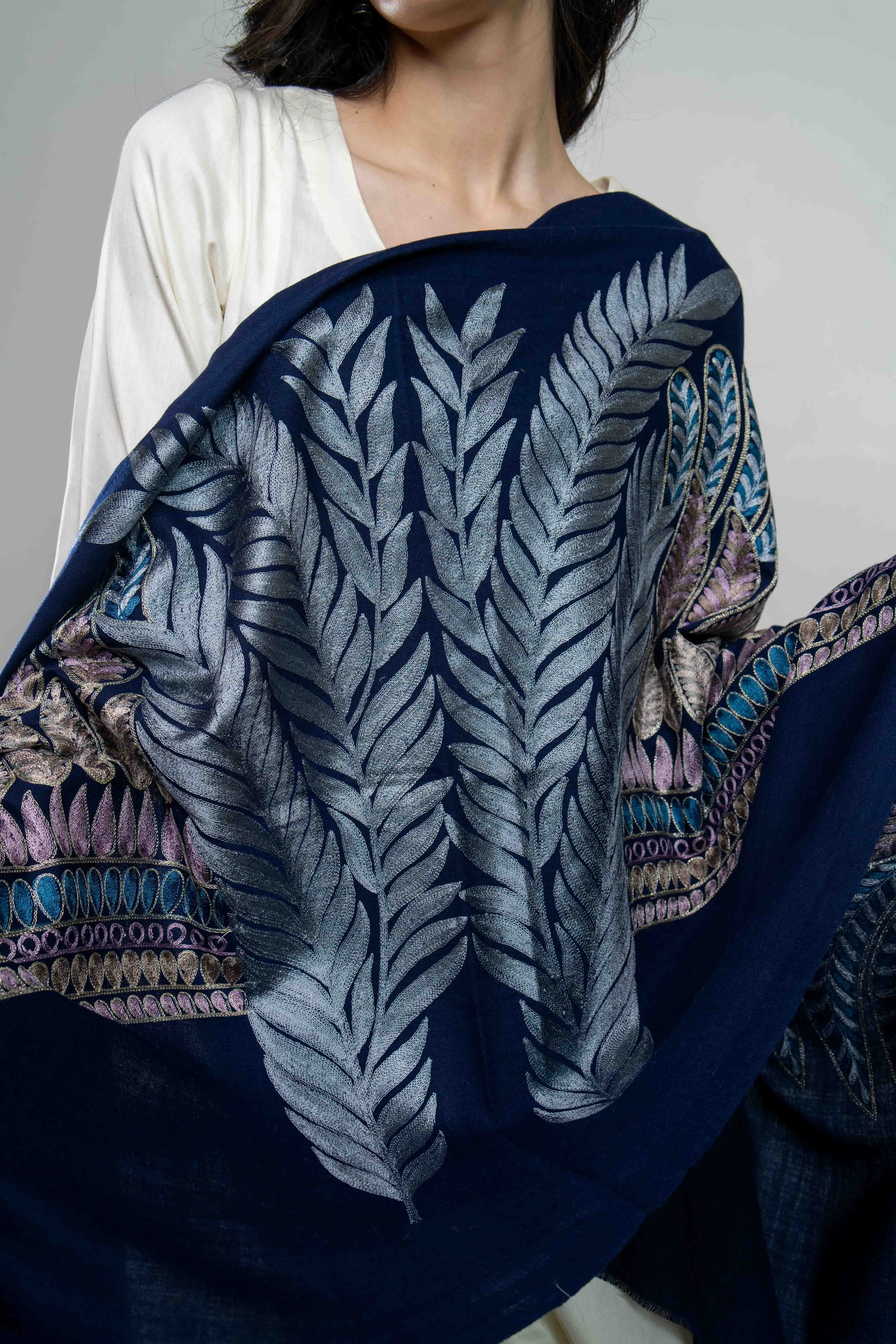 Navy Wing Motif with Feathers Nalki embroidery Fine Wool Blend Stole