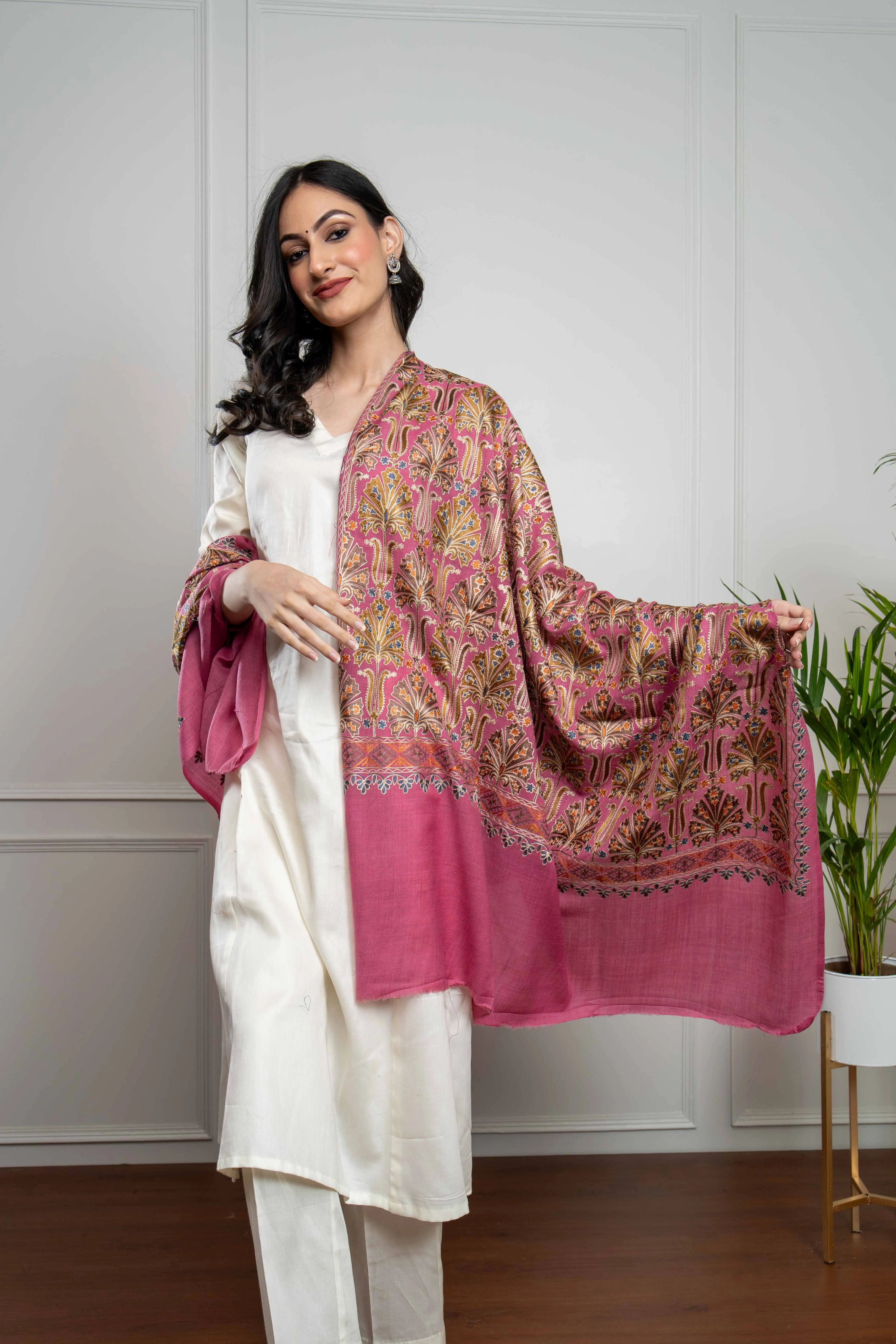 Pink Chinaar Patta Jaal Nalki embroidery Fine Wool Blend Shawl