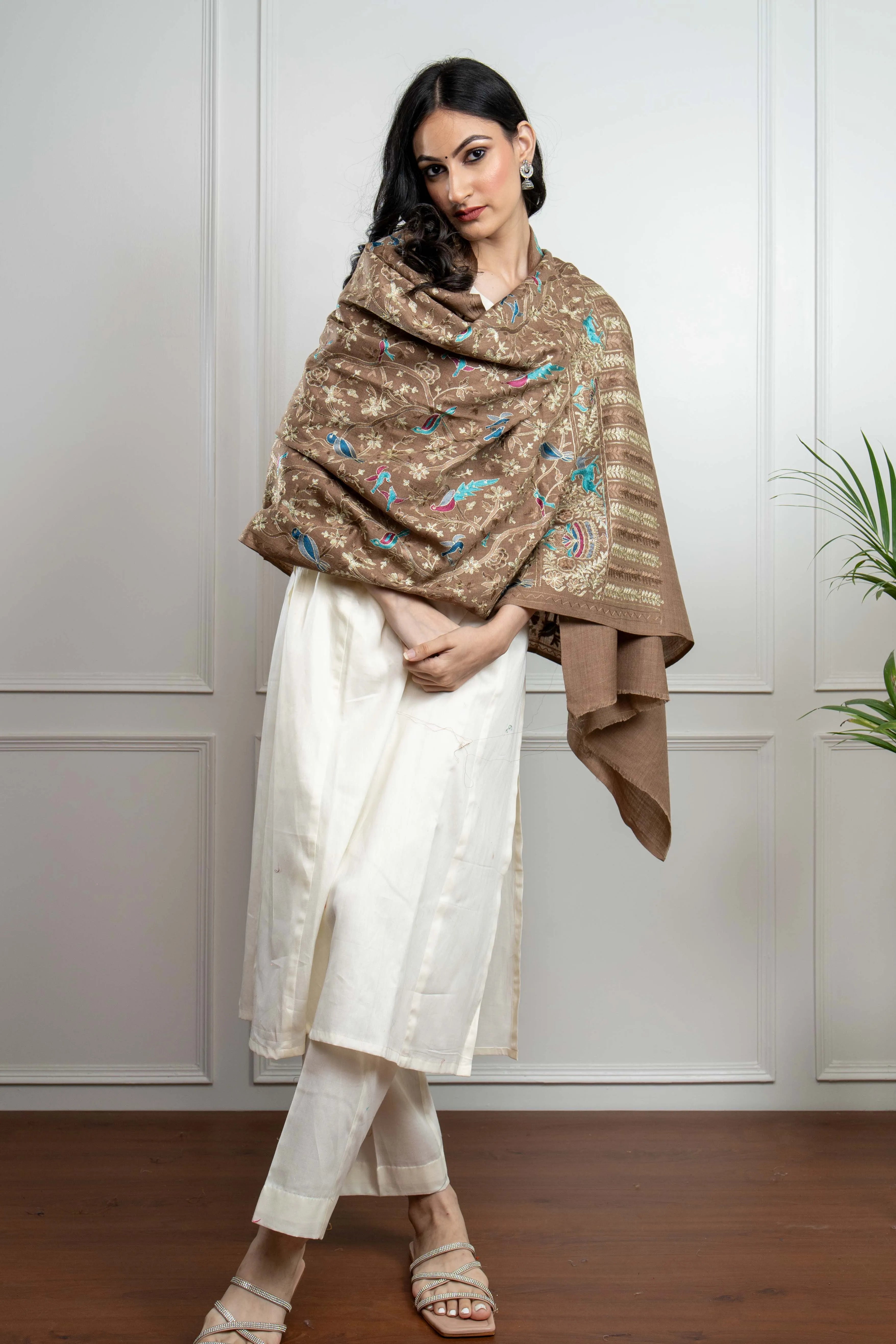 Tooshi Birds Motif Jaal Nalki embroidery Fine Wool Blend Stole