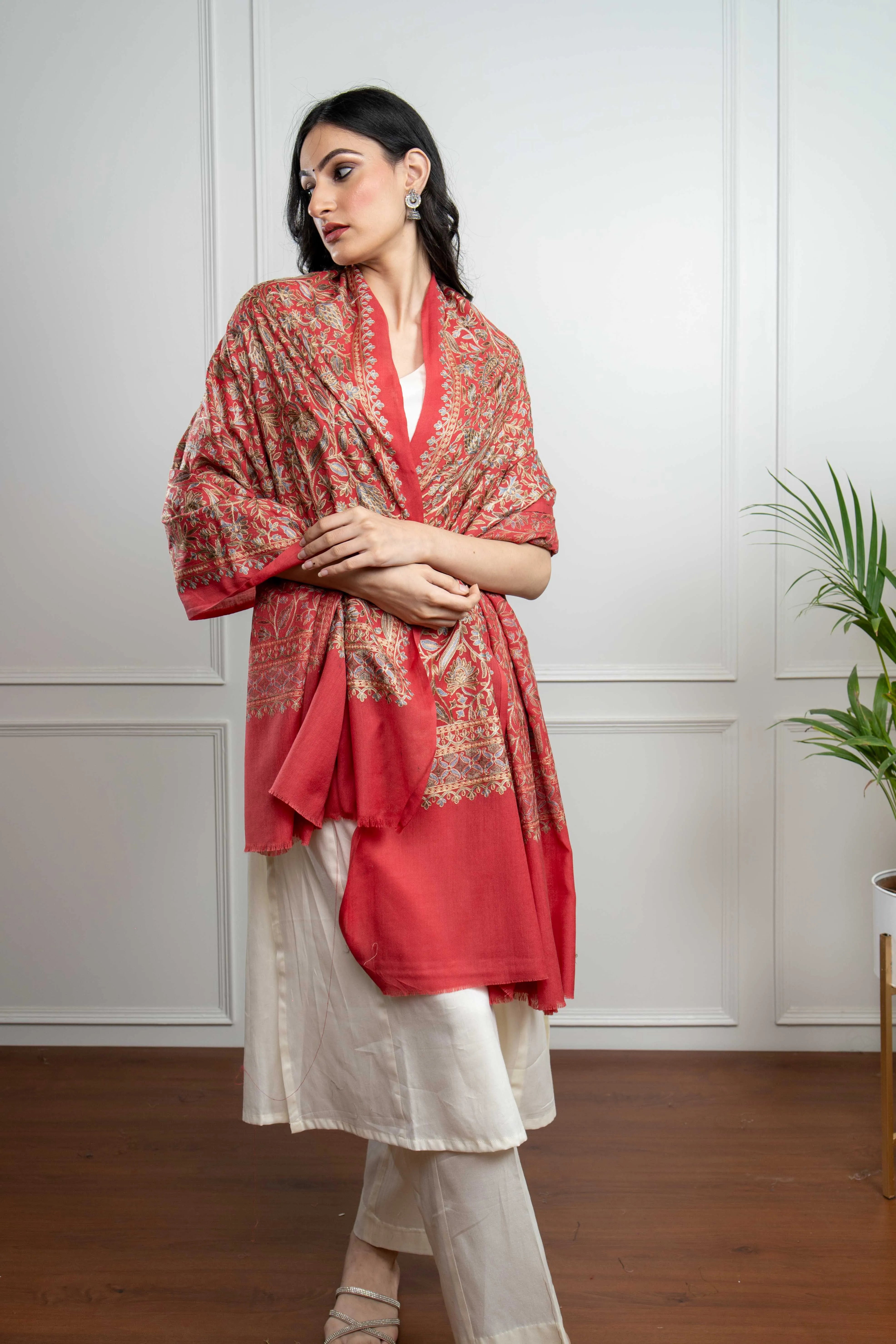 Red Floral Leaf Jaal Nalki embroidery Fine Wool Blend Shawl