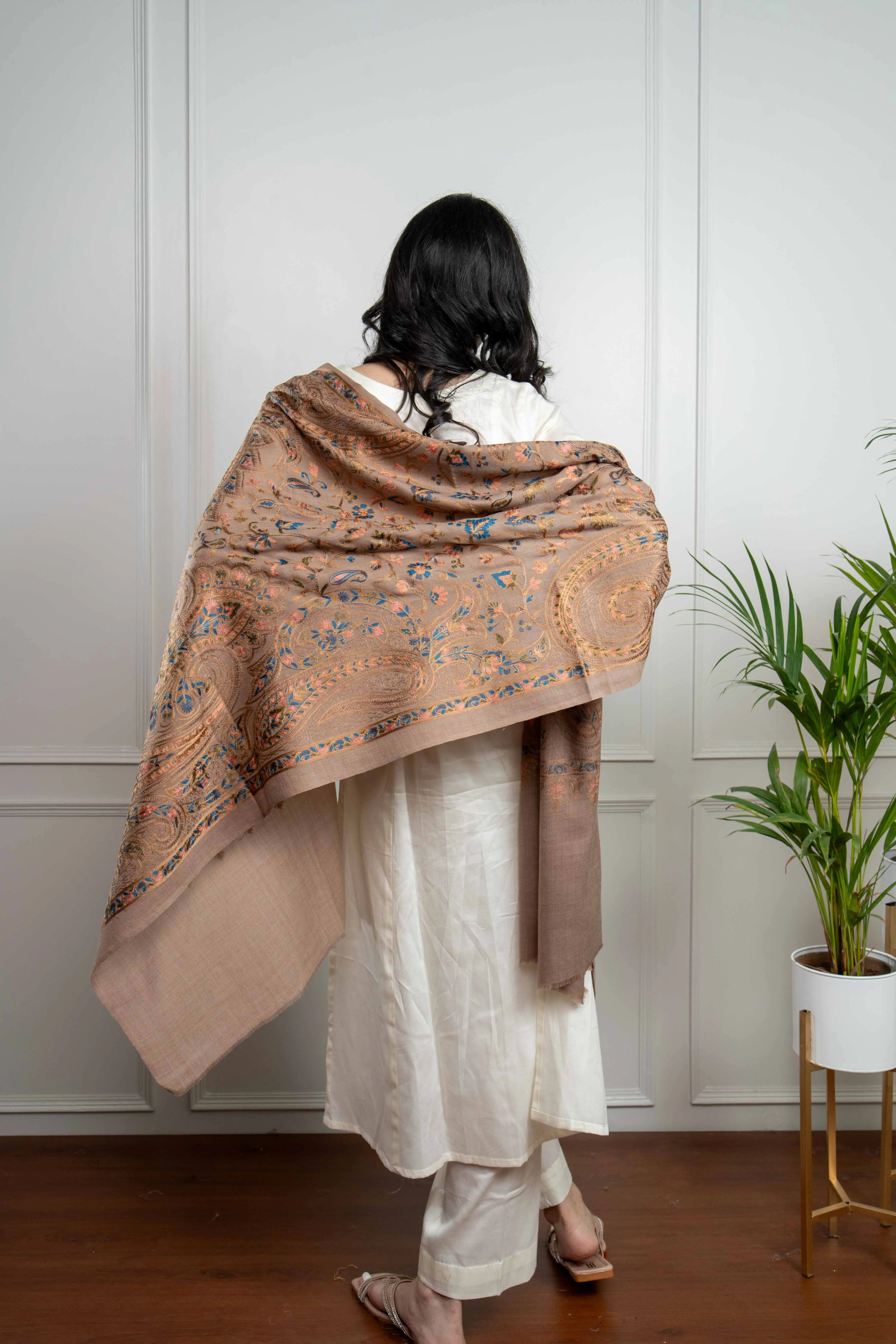Tooshi Allover Ambi Jaal Nalki embroidery Fine Wool Blend Stole
