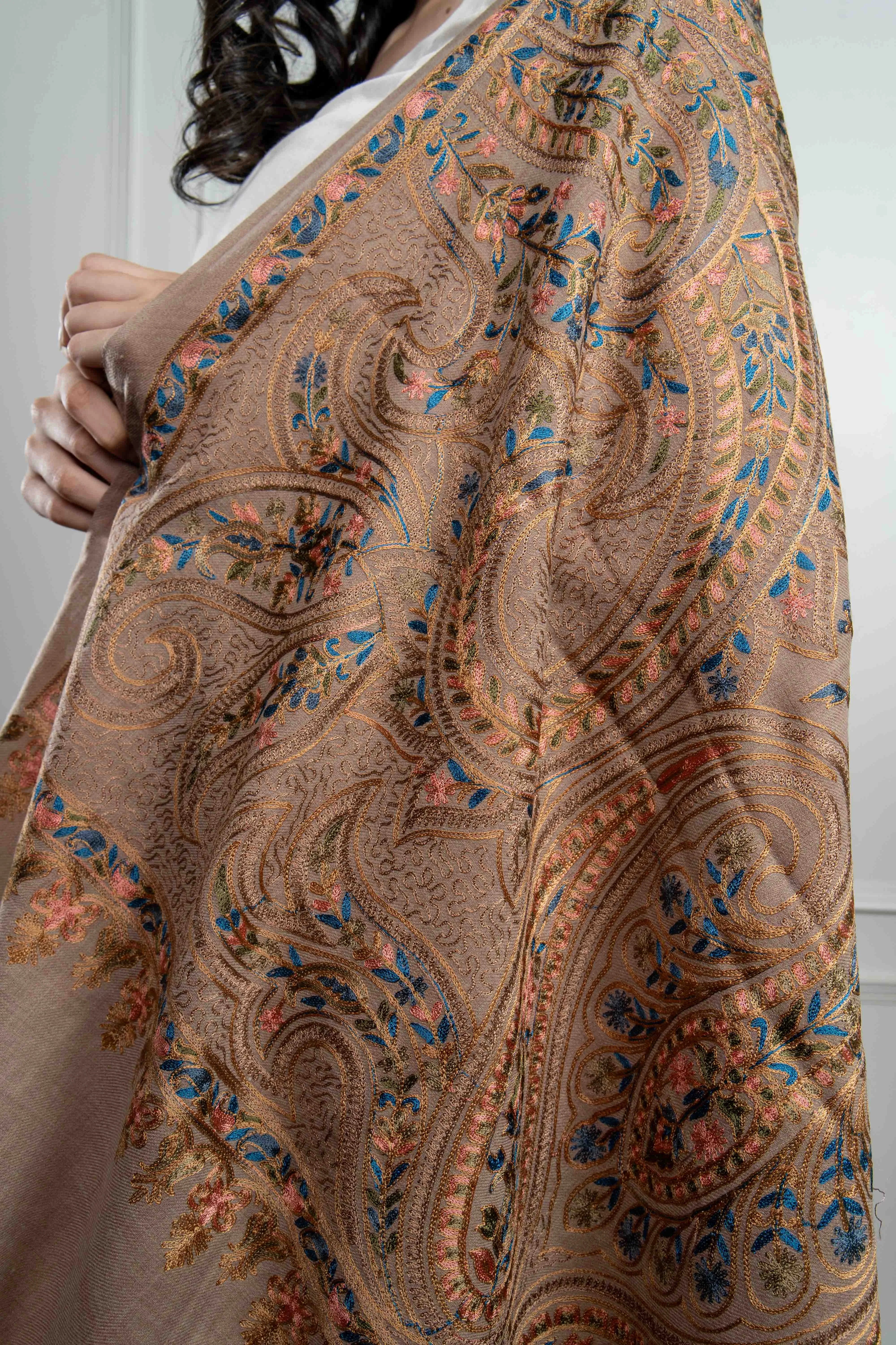 Tooshi Allover Ambi Jaal Nalki embroidery Fine Wool Blend Stole