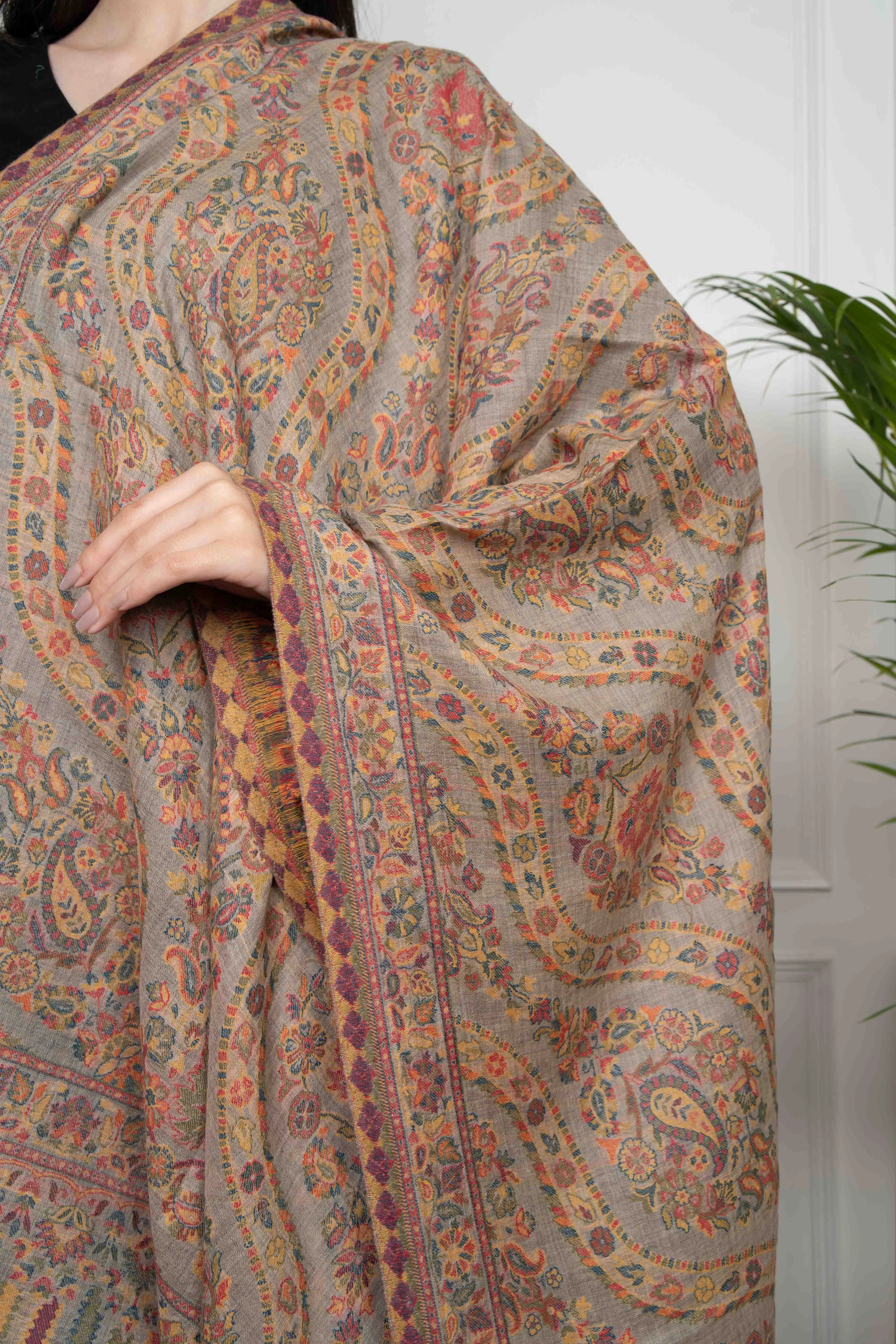 Tooshi Kani Floral Wavy Fine Wool Silk Blend Stole