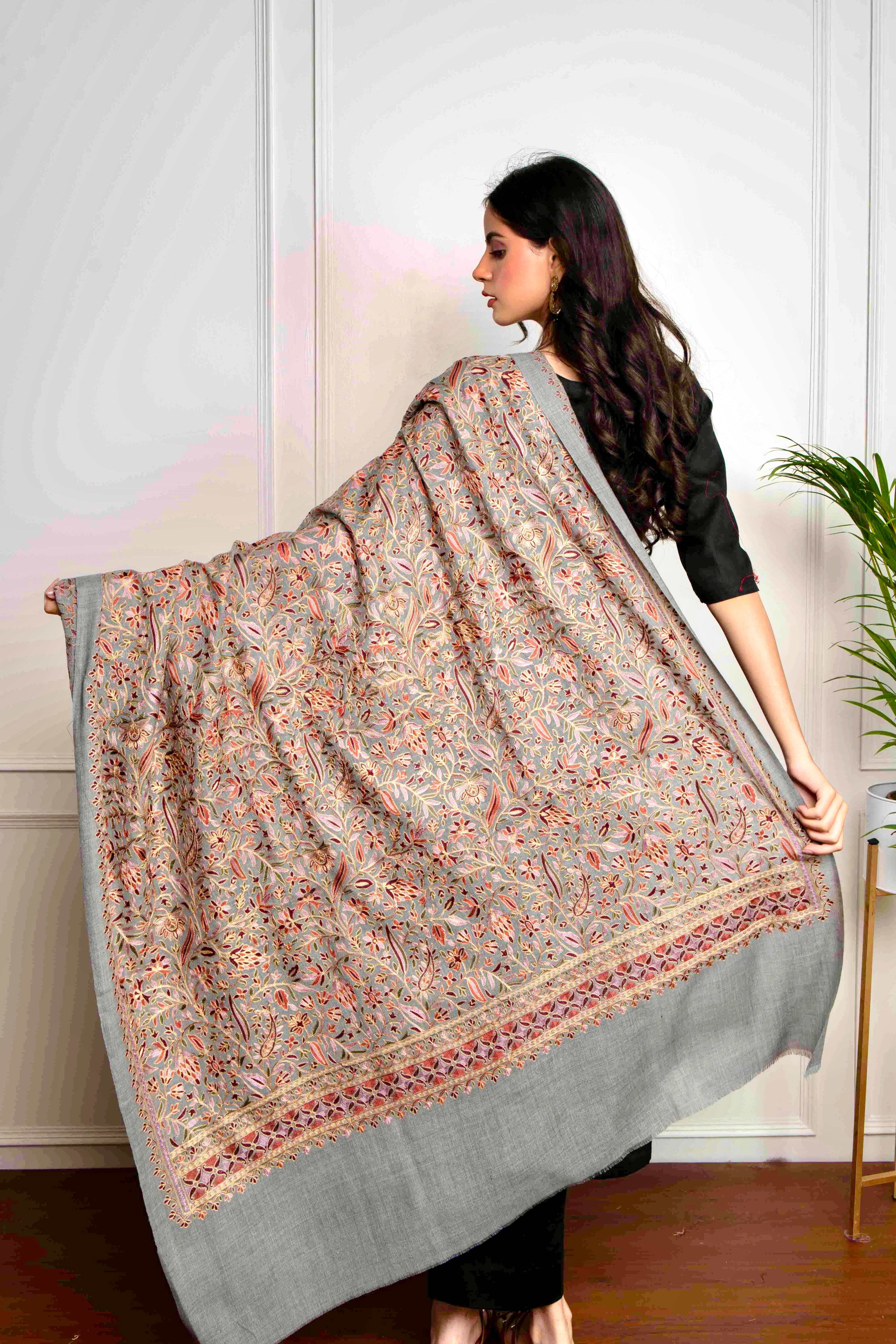 Sadah Women's Grey Floral Leaf Jaal Nalki embroidery Fine Wool Blend Shawl