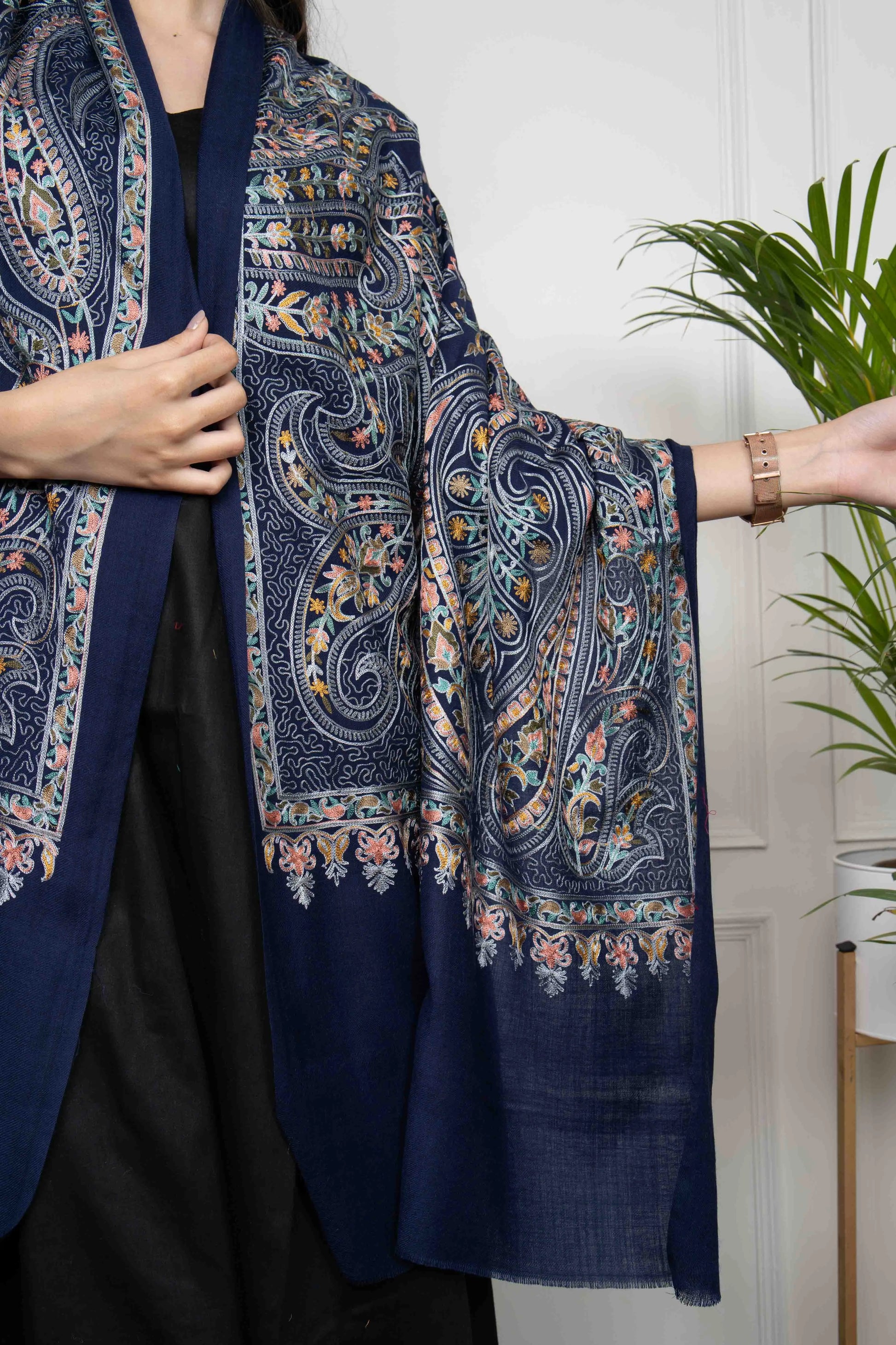 Navy Allover Ambi Jaal Nalki embroidery Fine Wool Blend Stole