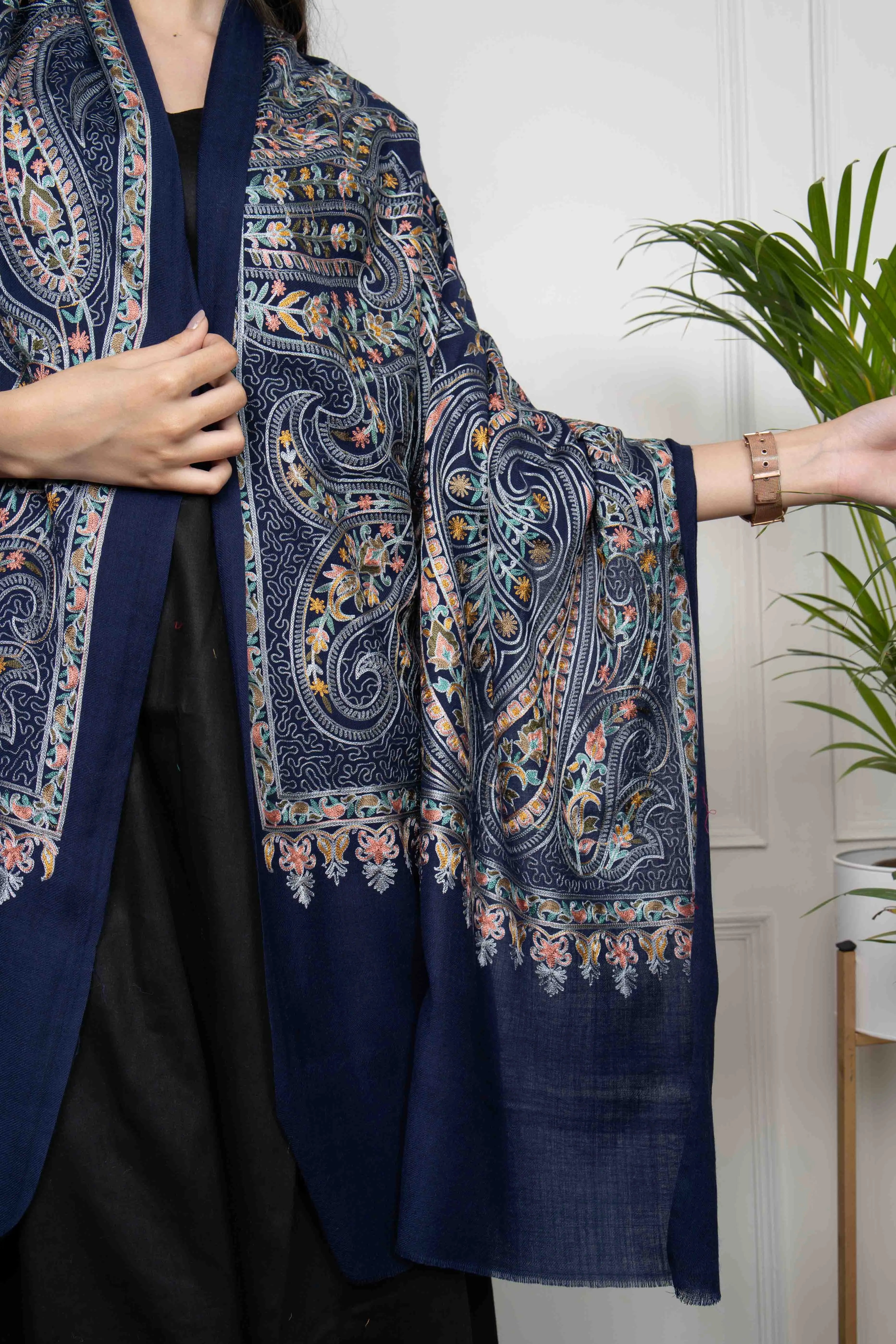 Navy Allover Ambi Jaal Nalki embroidery Fine Wool Blend Stole