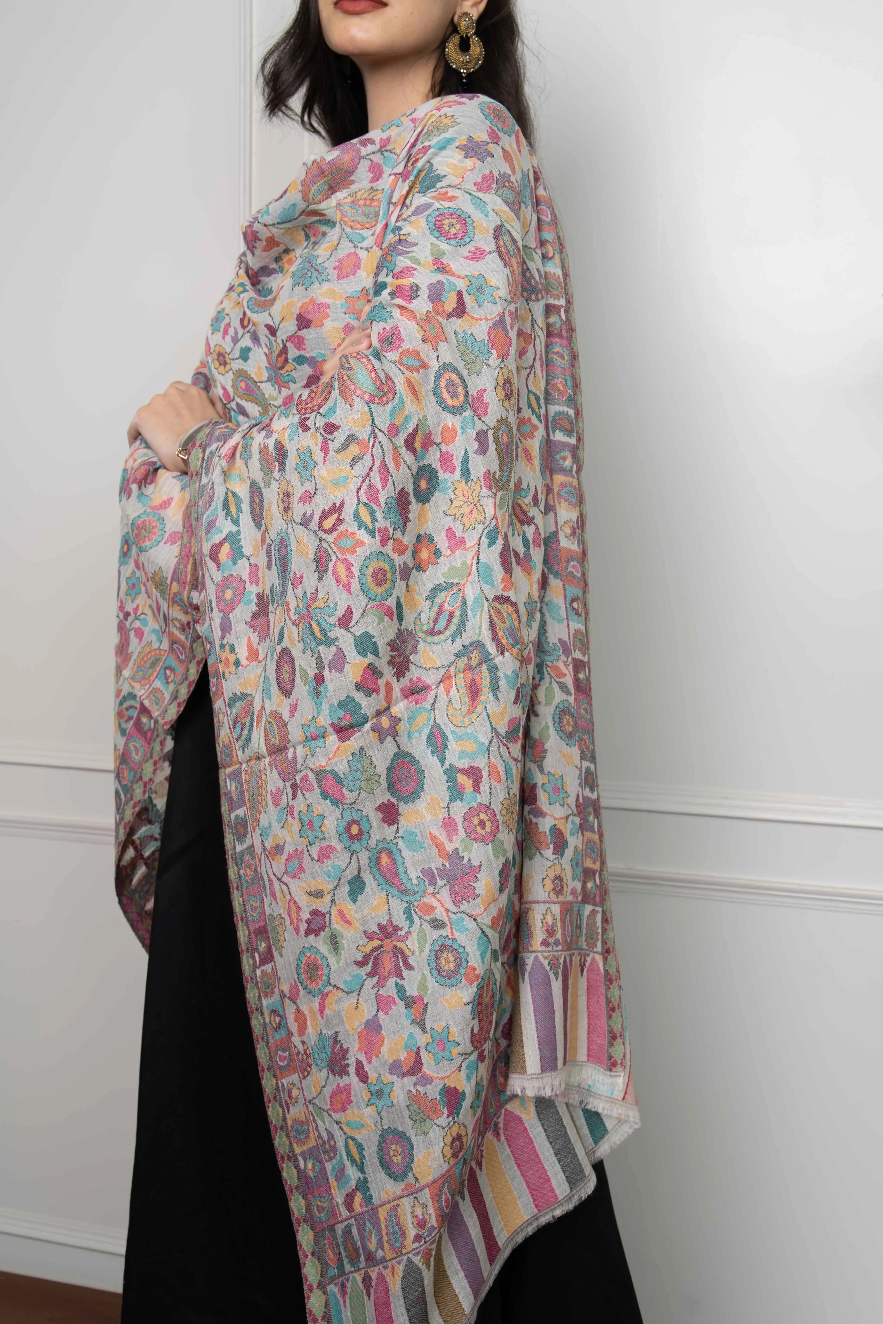 White Kani Large Floral Fine Wool Silk Blend Stole/Scarf