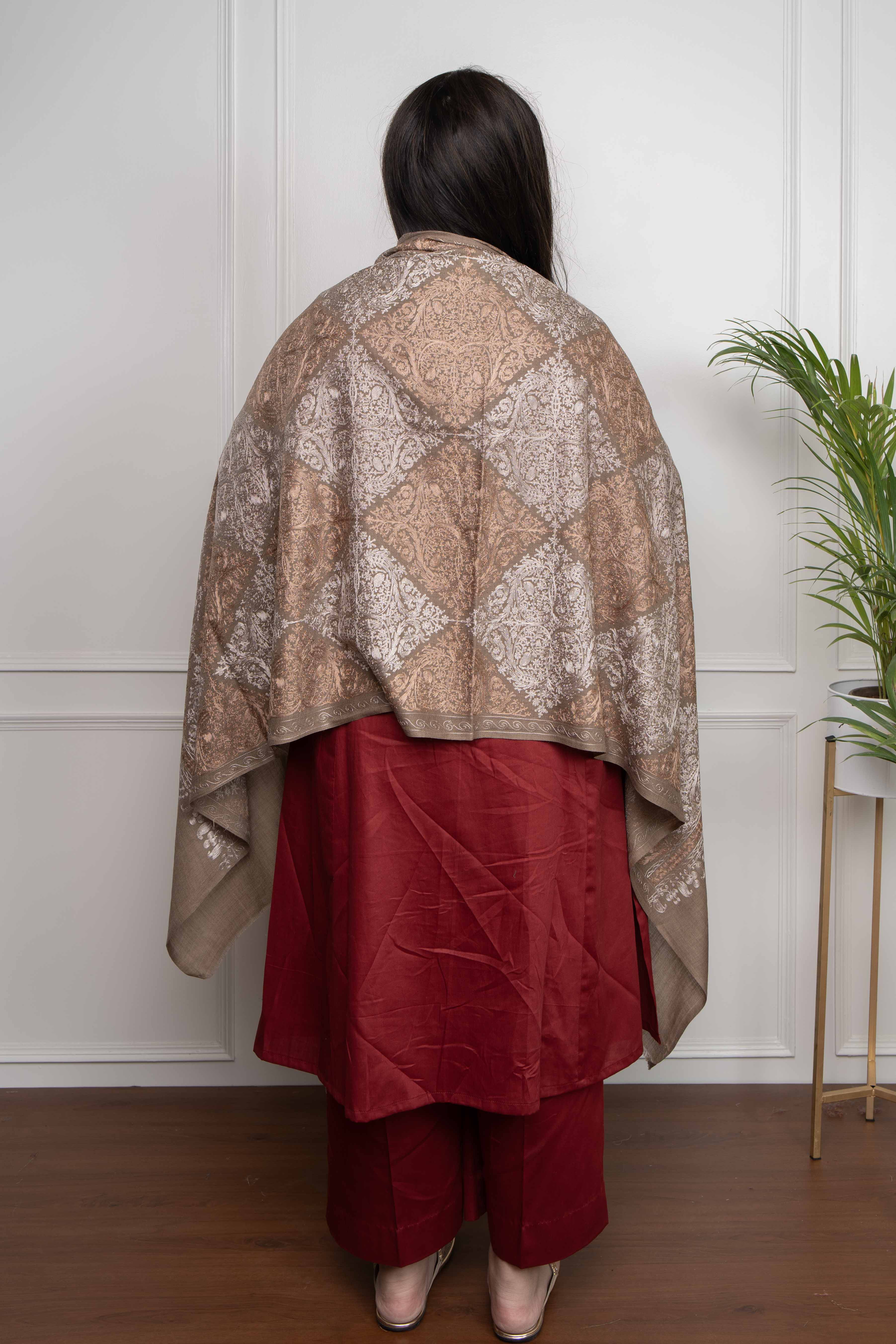 Sadah Brown Barfi Dual Tone Nalki embroidery Fine Wool Blend Stole 
