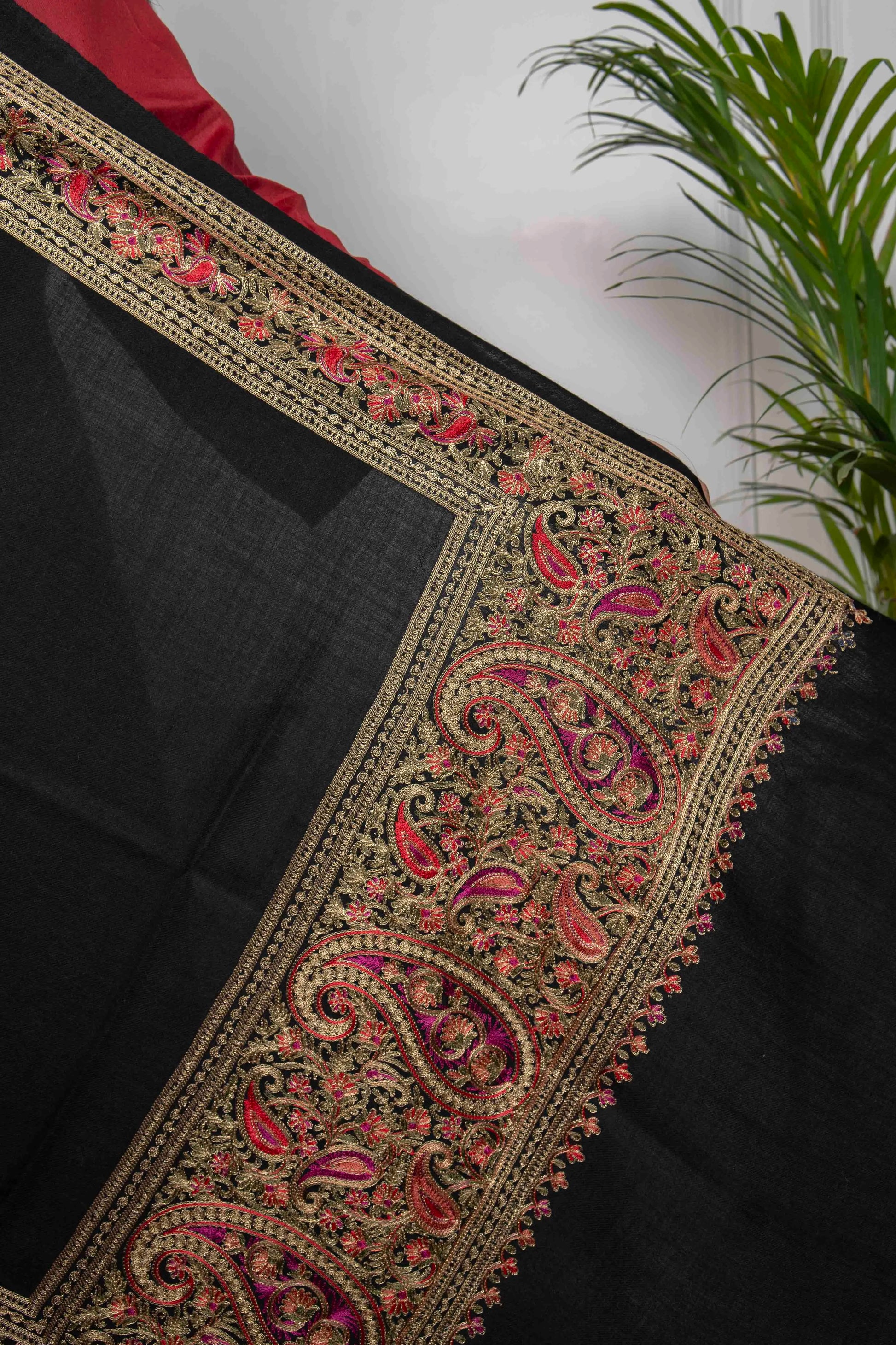 Black Ambi Border Nalki embroidery  Fine Wool Blend Stole