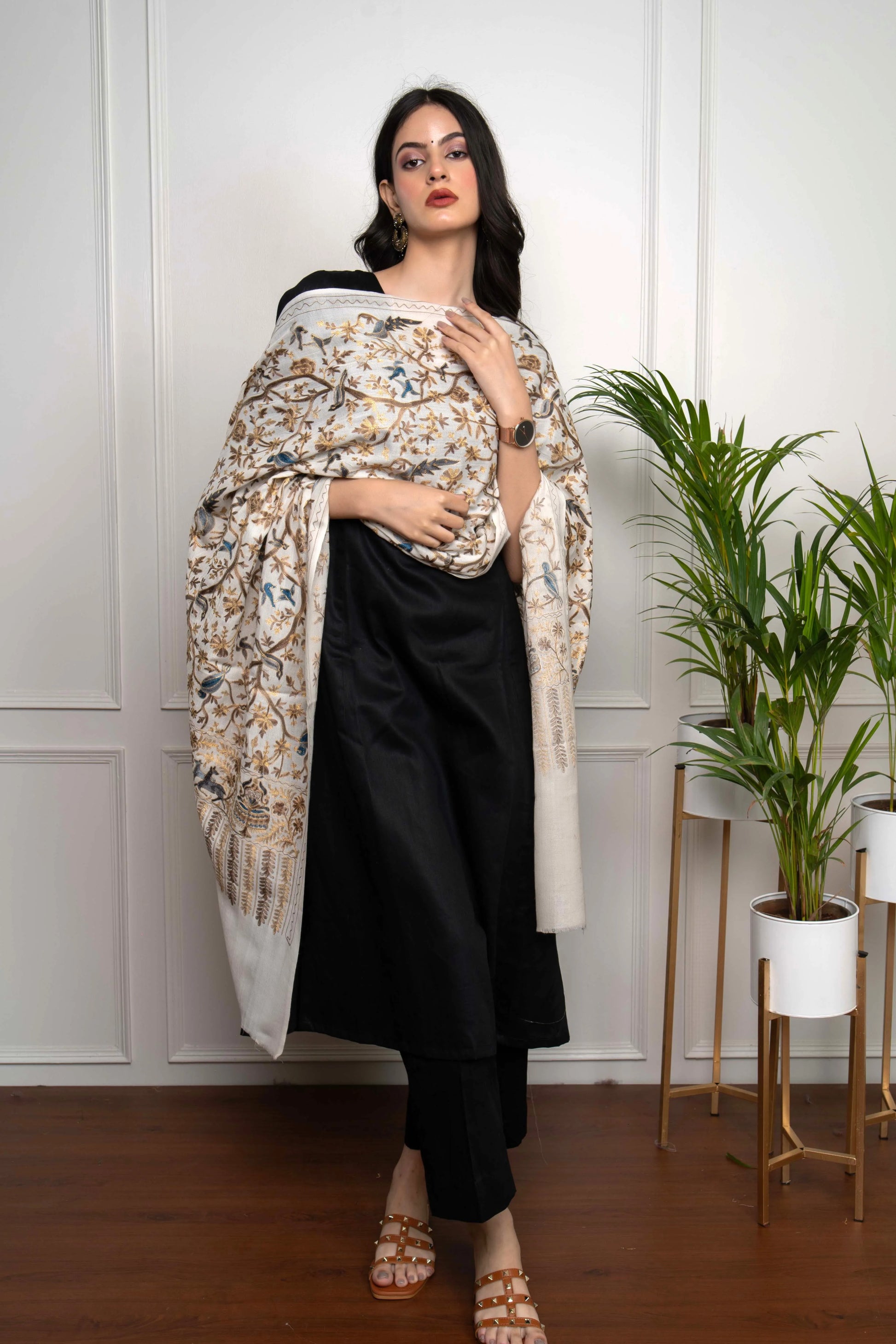White Birds Motif Jaal Nalki embroidery Fine Wool Blend Stole