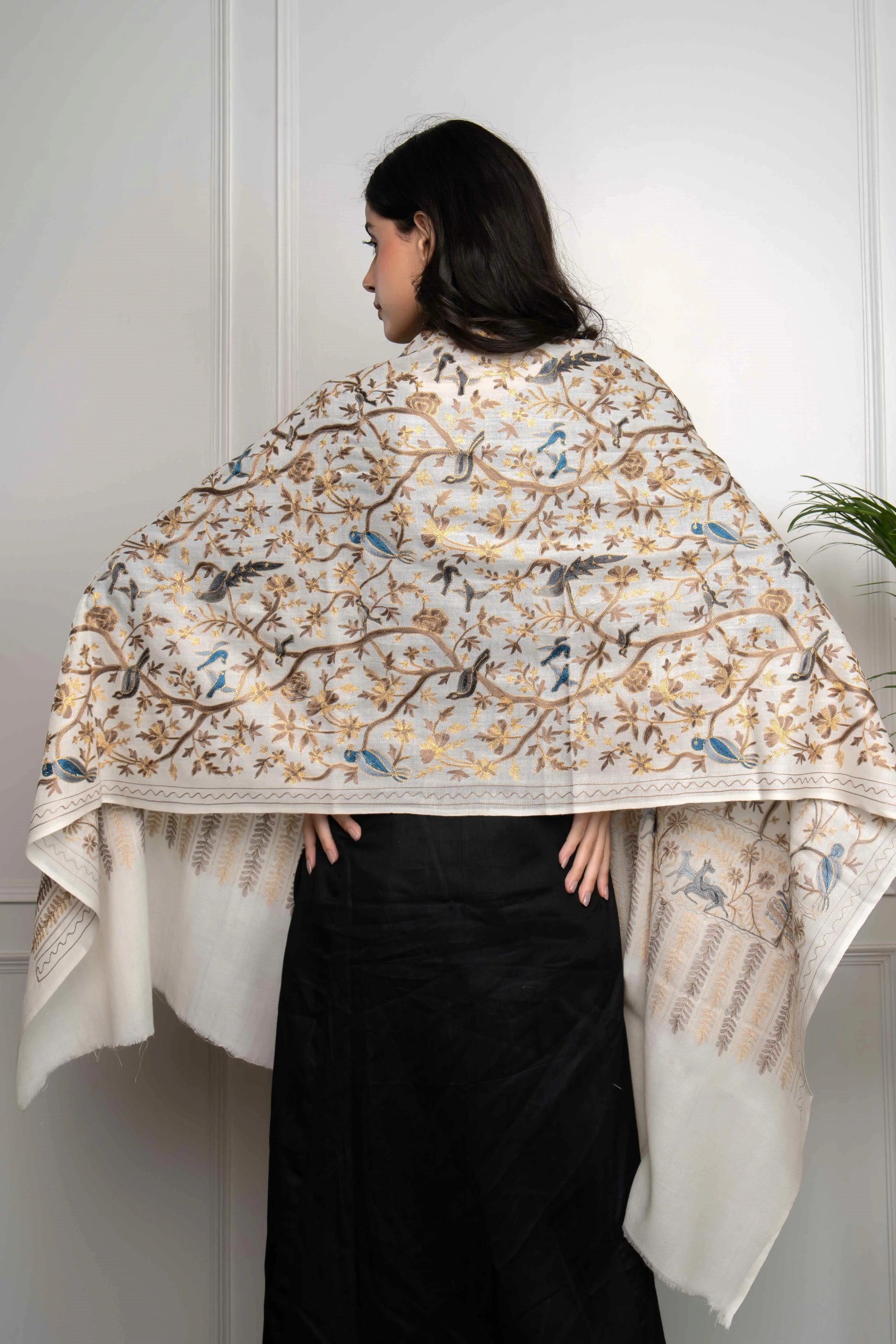 White Birds Motif Jaal Nalki embroidery Fine Wool Blend Stole