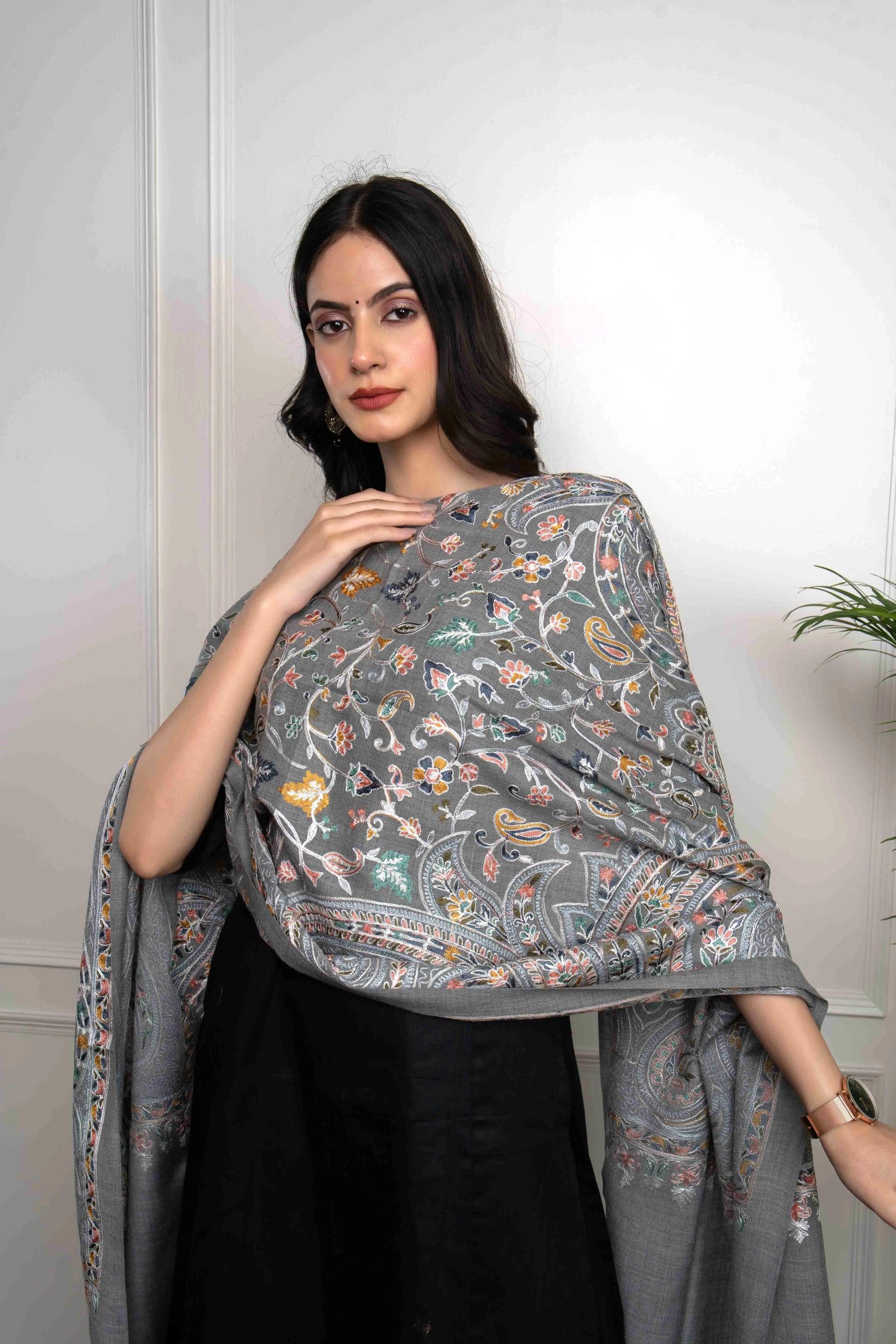 Grey Allover Ambi Jaal Nalki embroidery Fine Wool Blend Stole