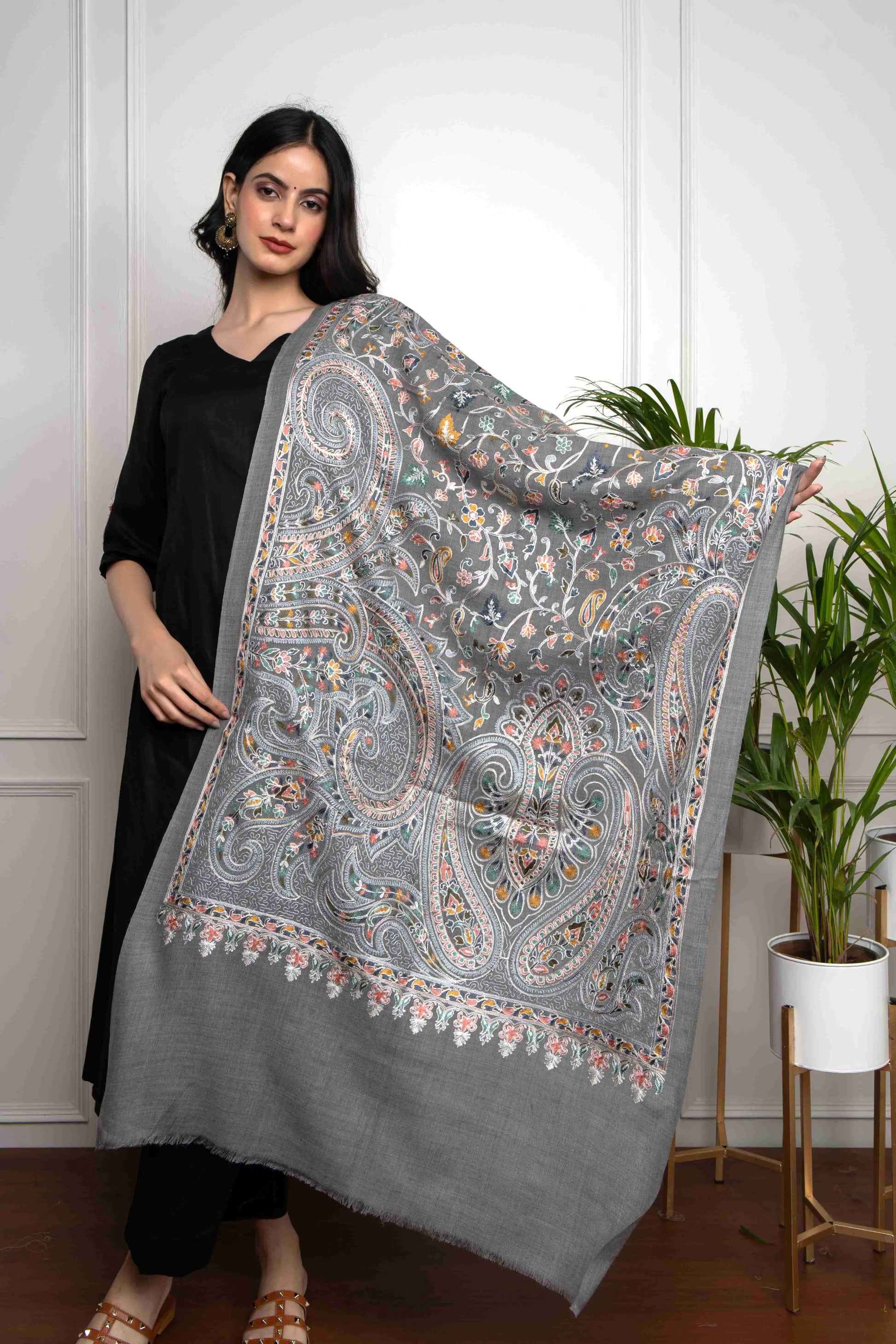 Grey Allover Ambi Jaal Nalki embroidery Fine Wool Blend Stole