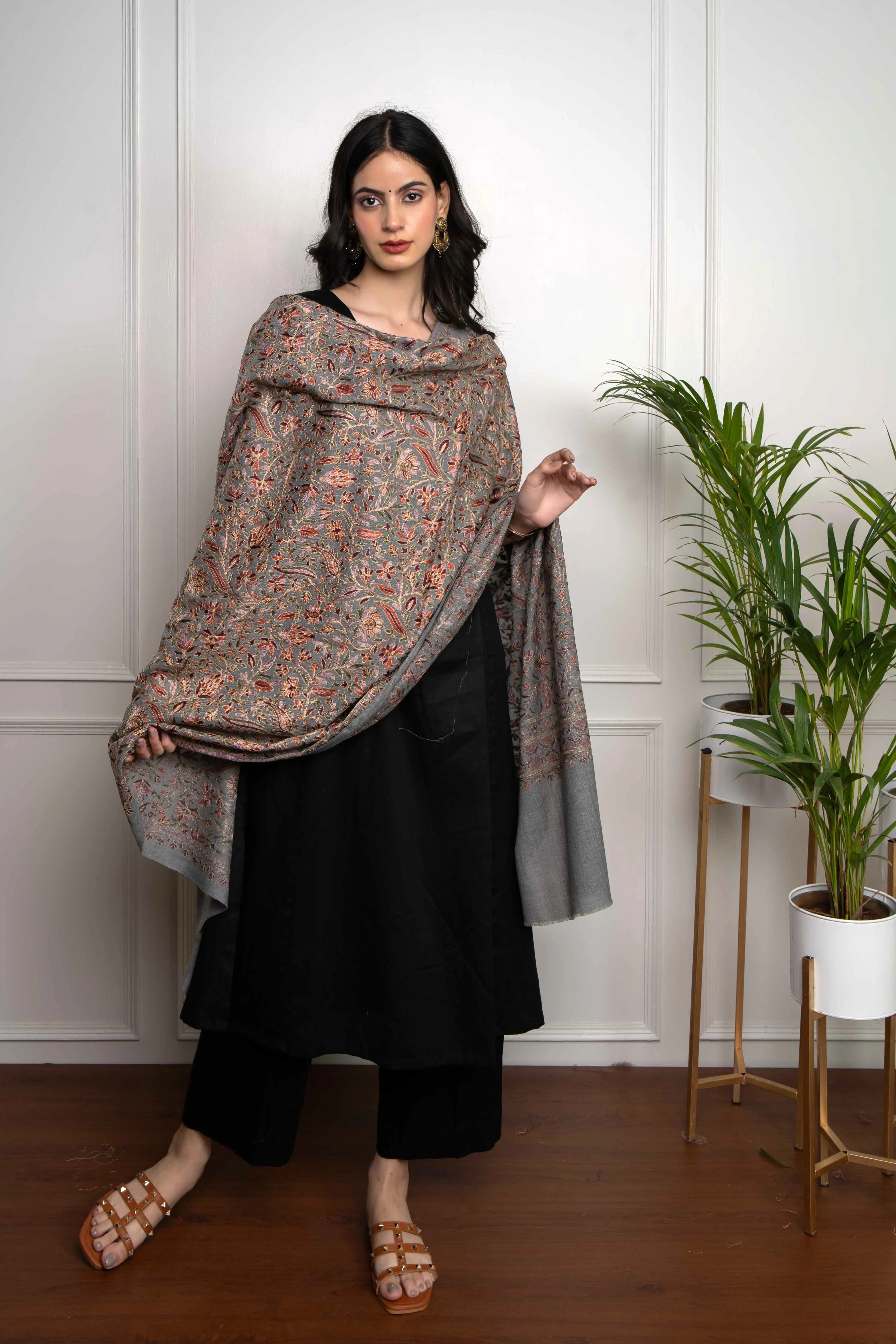 Grey Floral Leaf Jaal Nalki embroidery Fine Wool Blend Shawl