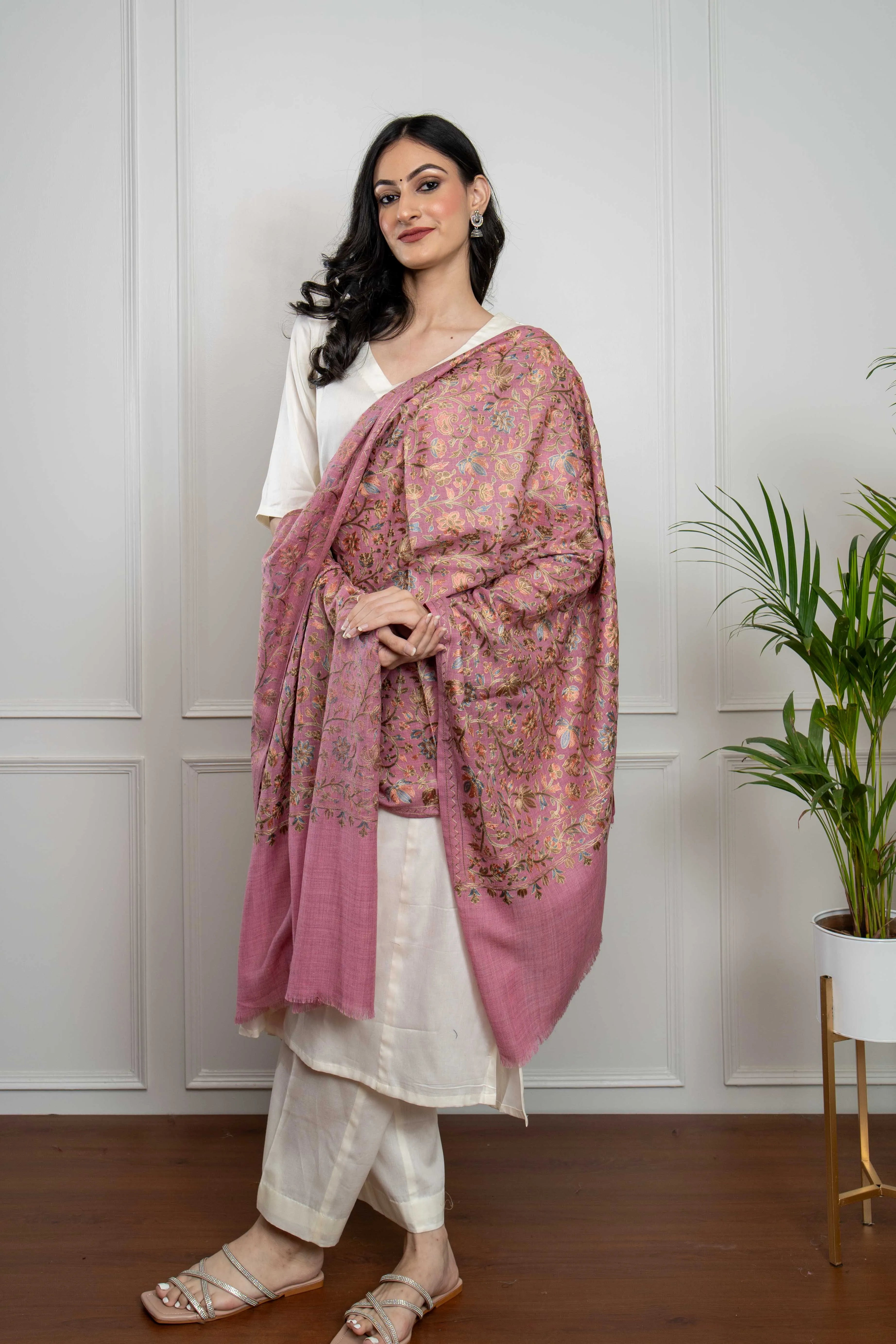 Pink Chinaar Leaf Jaal Pattern Nalki embroidery Fine Wool Blend Stole