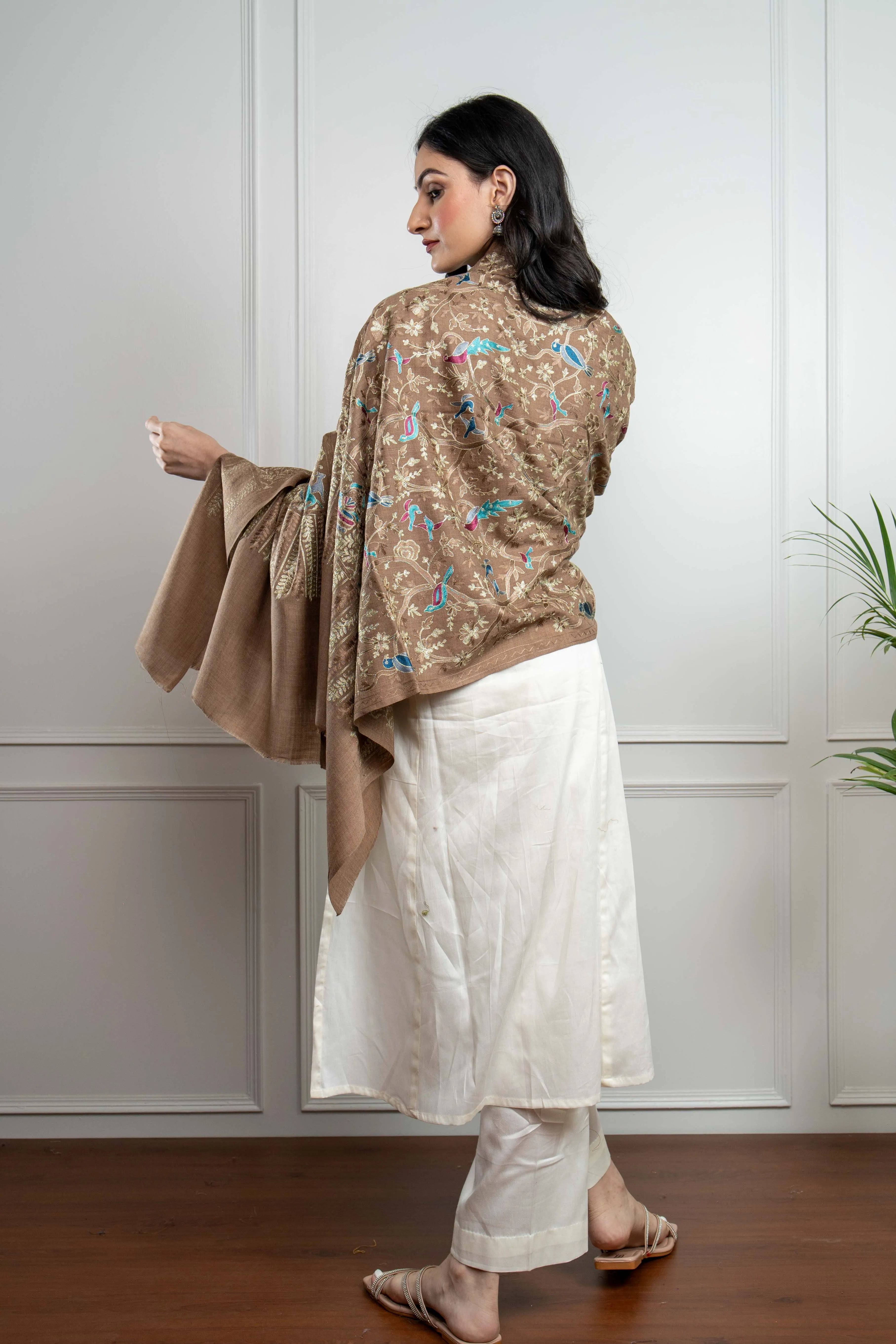 Tooshi Birds Motif Jaal Nalki embroidery Fine Wool Blend Stole