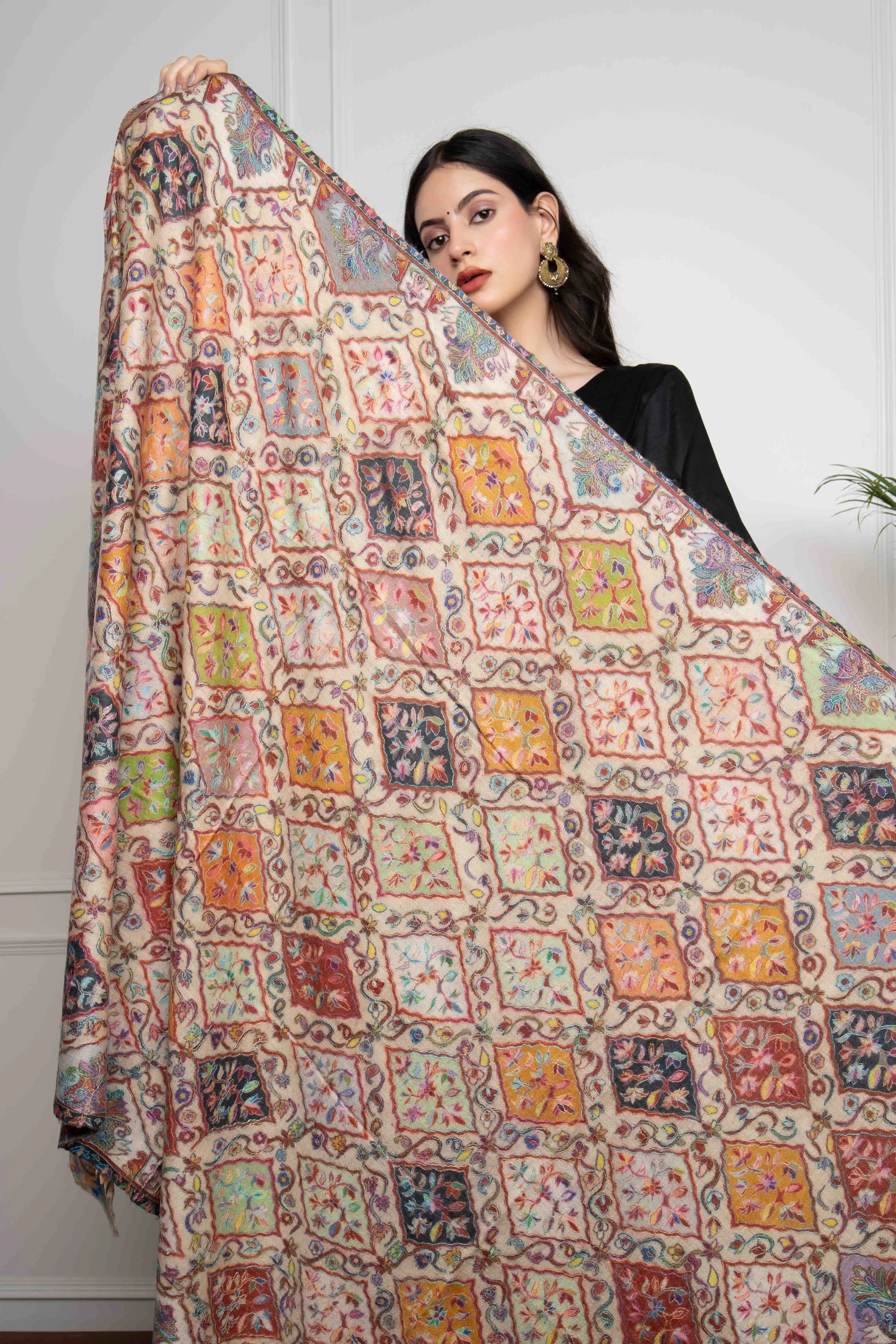 Sadah Women's Peach Multicolored Plumule Jaal Handwork Kalamkari Handwork Pashmina Shawl (1 week dispatch time)